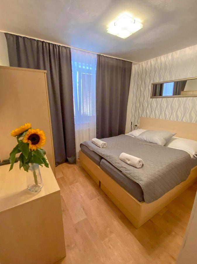 Penzion Hustopeče Exteriör bild