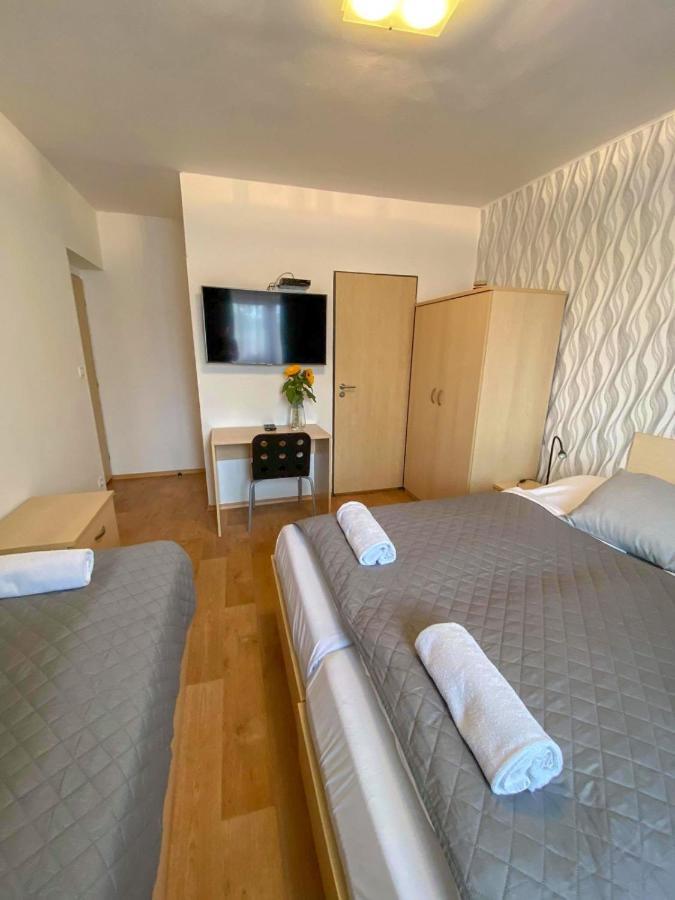 Penzion Hustopeče Exteriör bild